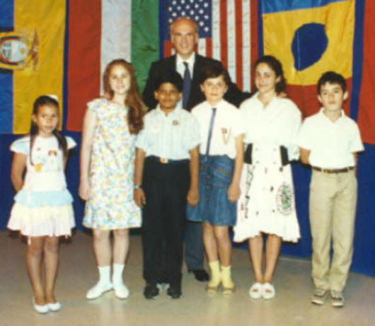 Schultz with six world championsGirls Under-10 Evelyn Moncayo, Ecuador, ; Under-14: Judith Polgar, Hungary Boys Under-10 Nawrose Nur, USA; Girls Under-12 Corina Peptan, Romania  Girls Girls Under 14 Diana Darcha, Soviet Union; Under 12 Boris Avrukh