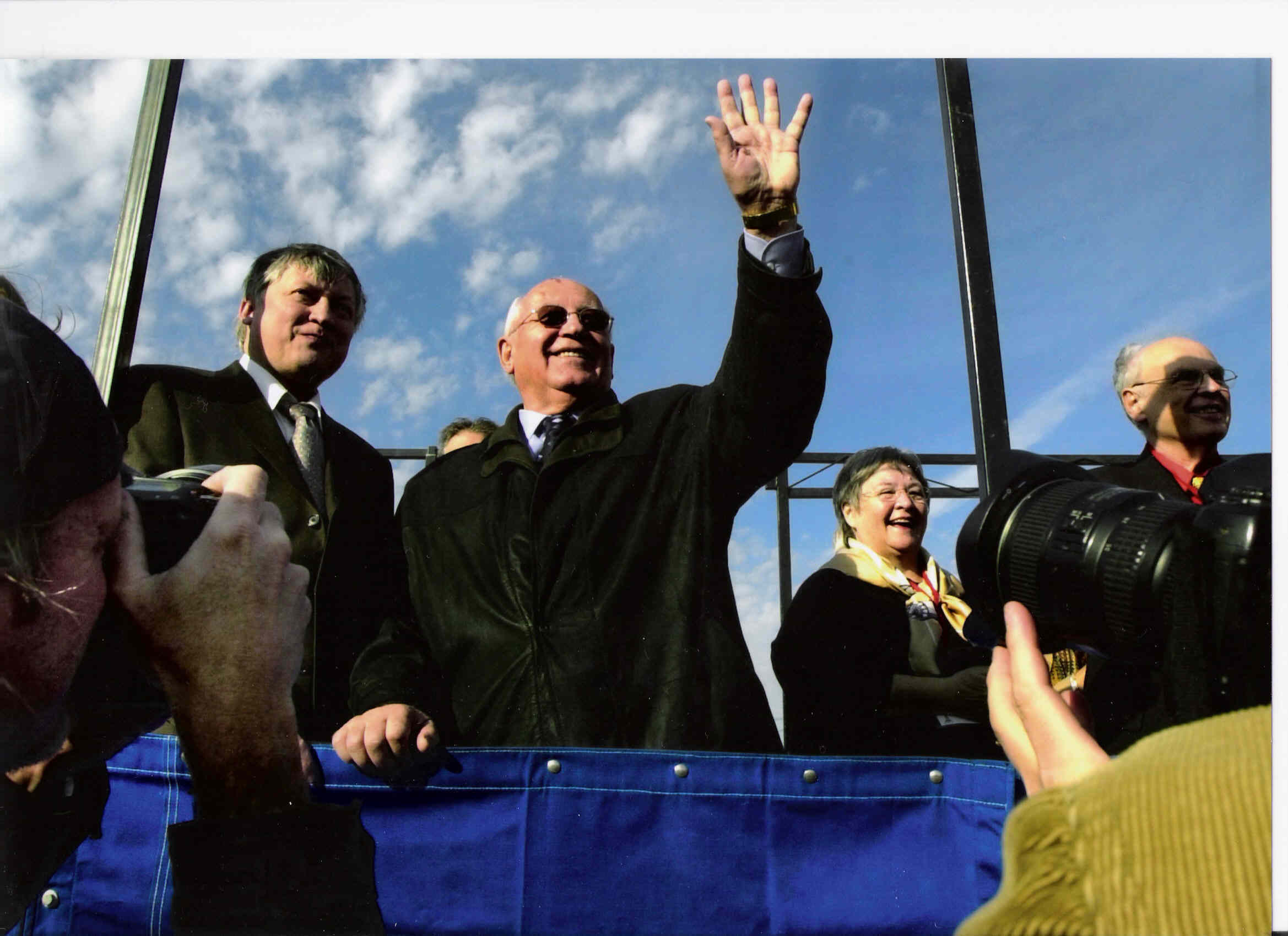 World Champion Anatoly Karpov, Gorbachev, Teresa and Donaldon Viewing stand- Chess for Peace Parade, Lindsborg, Kansas